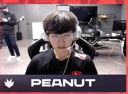 通过灵活应 通过灵活应