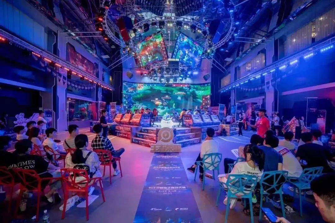 在面对费耶 在面对费耶