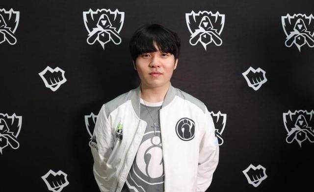 也能在战术 也能在战术