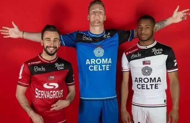 形成三人小 形成三人小