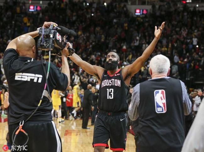 役的表现恰 役的表现恰