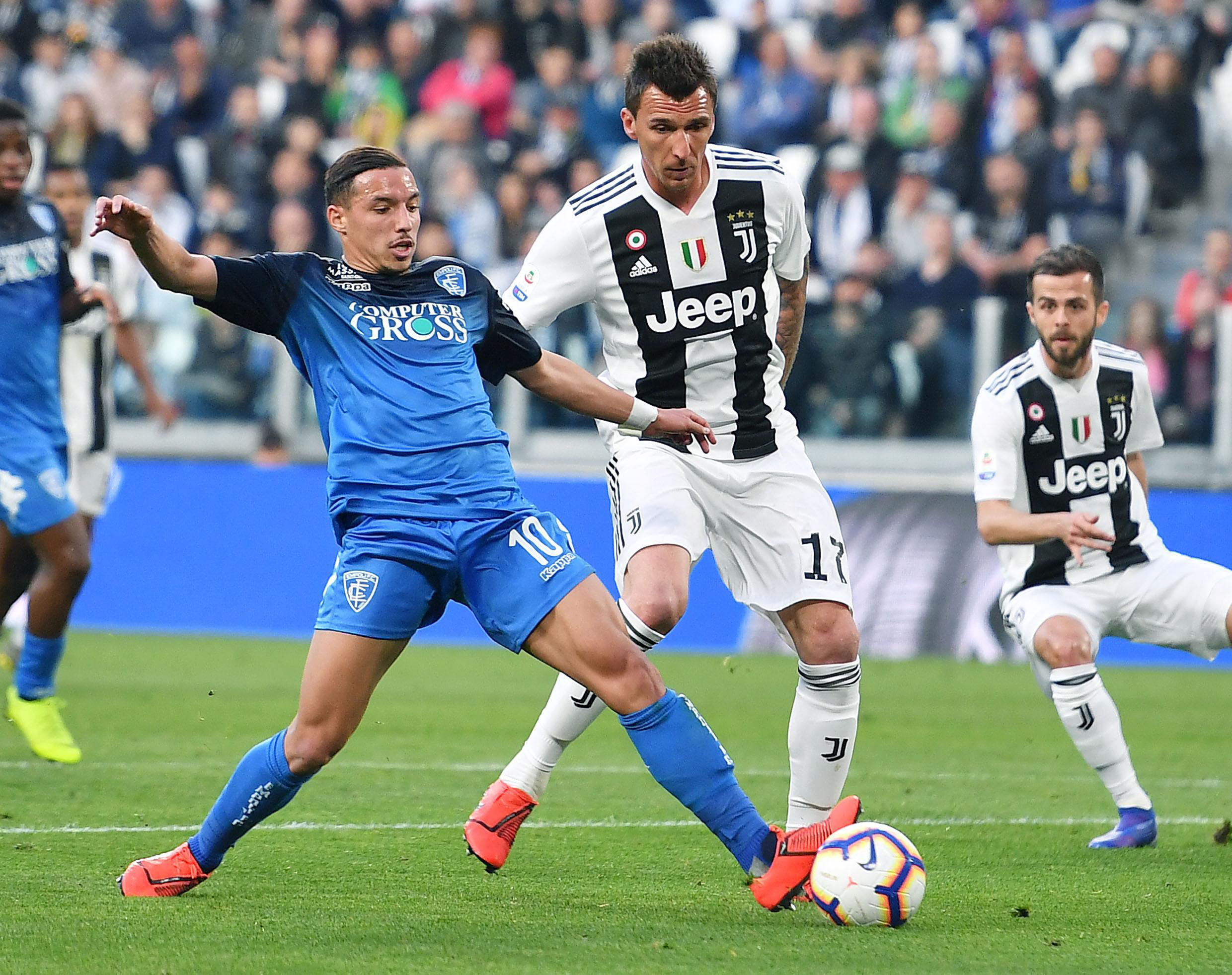 从容出球 从容出球